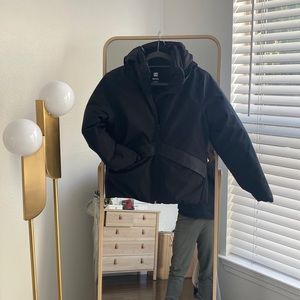 Under Armour waterproof puffer jacket size M